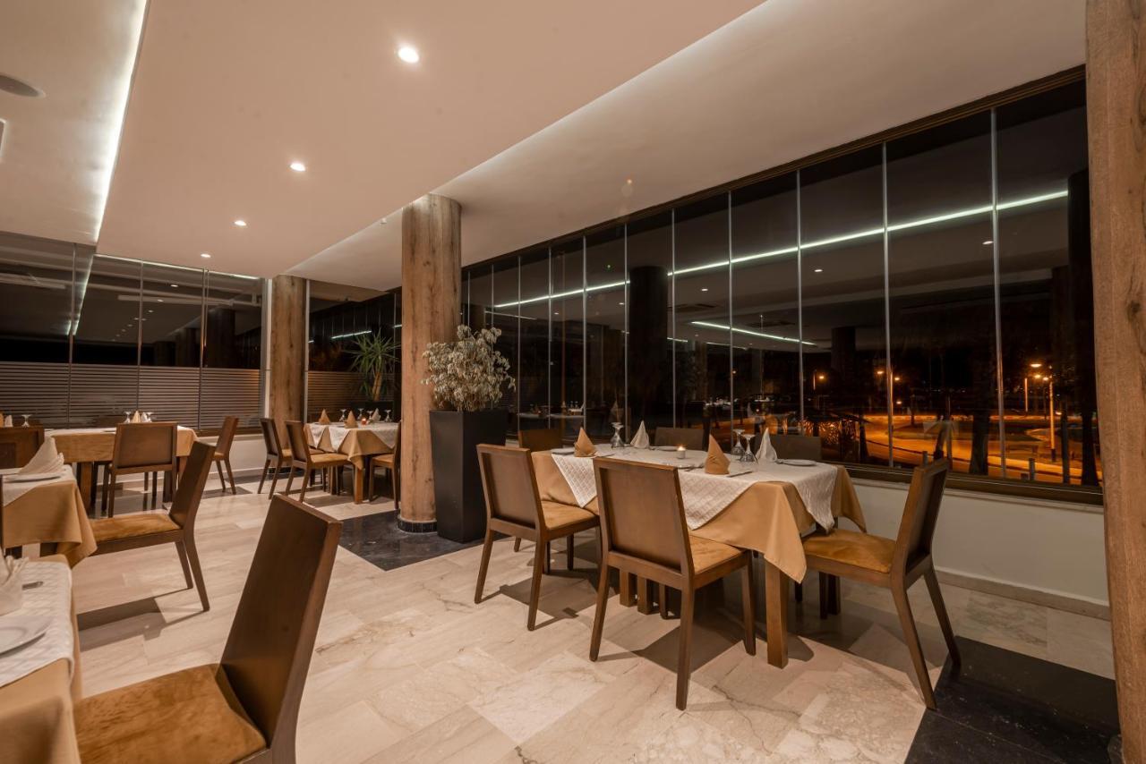 Hotel Omeya Мартиль Экстерьер фото